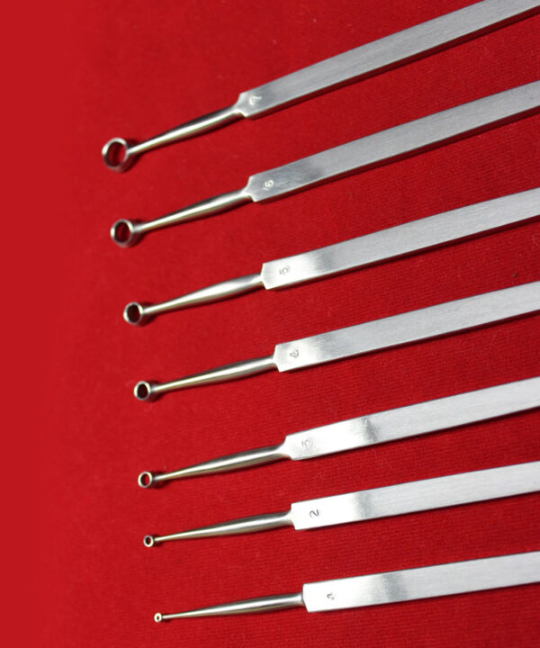 Buck Ear Curette Set of 7 Piece Sharp Point Flat handle overall length 6.5″